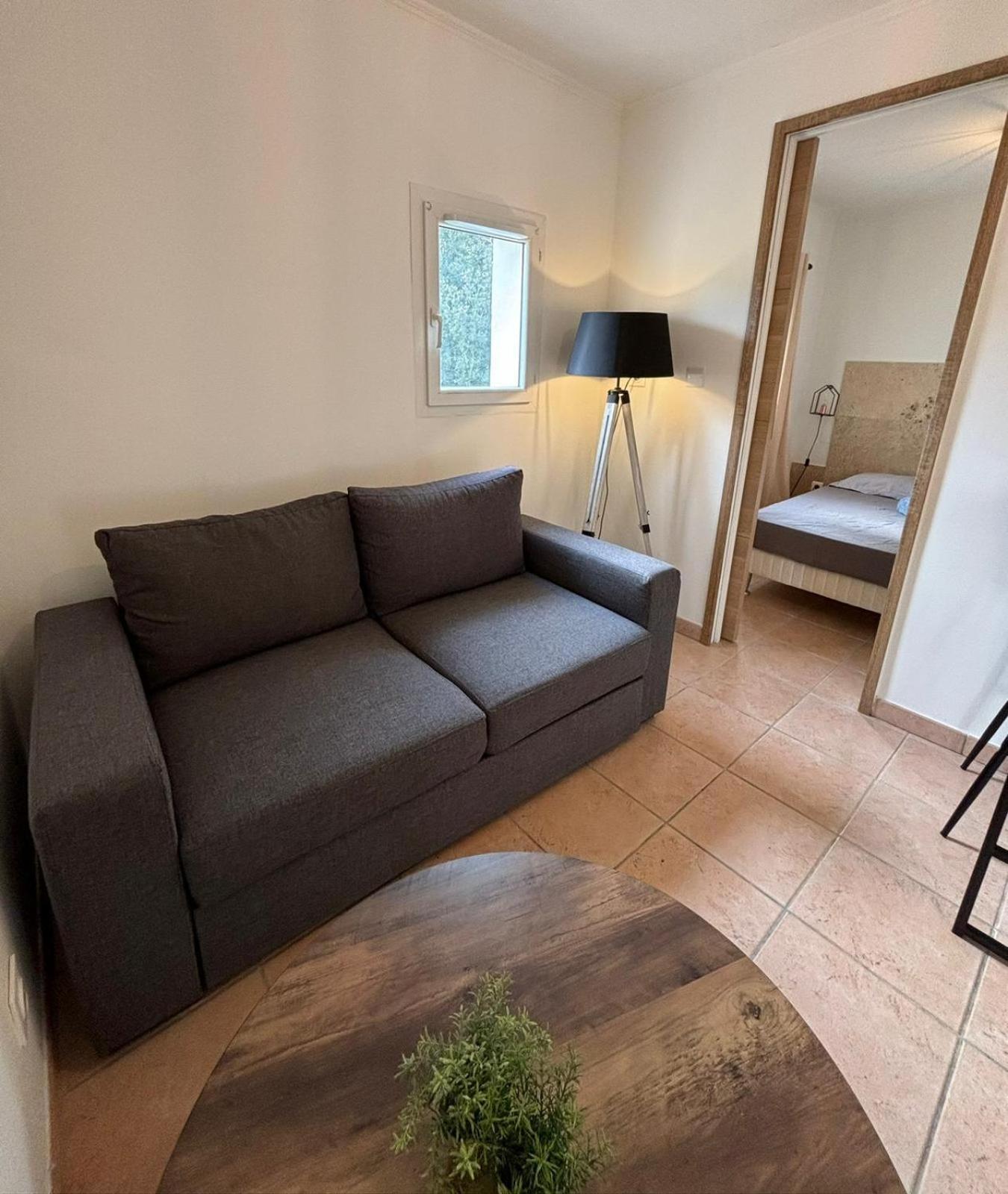 Holiday home Charmante Maisonnette Situe Au Calme Proche D'ajaccio. *